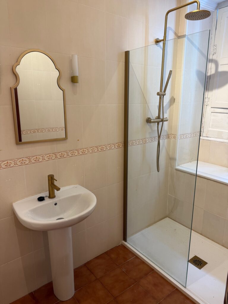 Image gallery image
